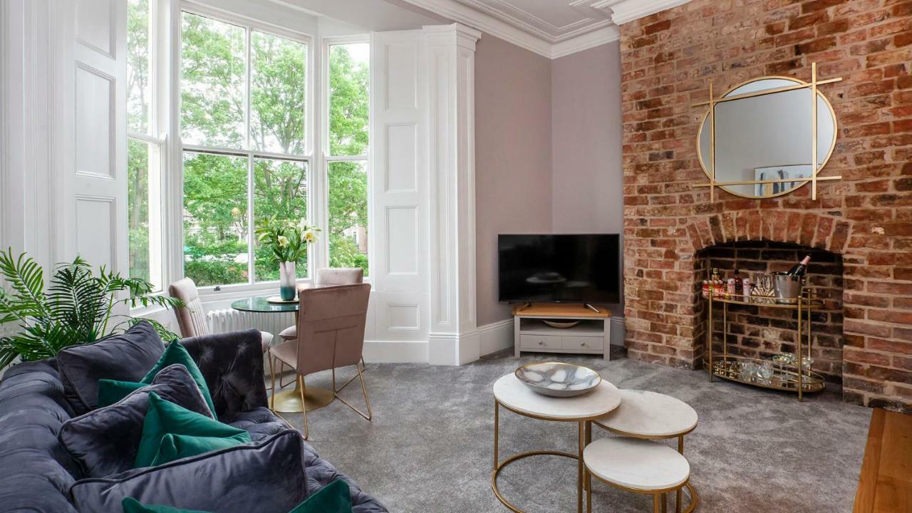 Bootham Luxury Apartments With Free Parking York Exteriör bild